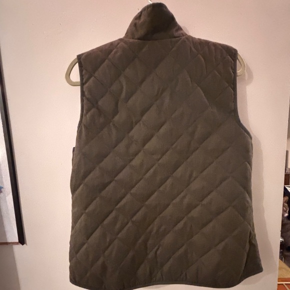 Old Navy Light Quilted Vest - Picture 6 of 6